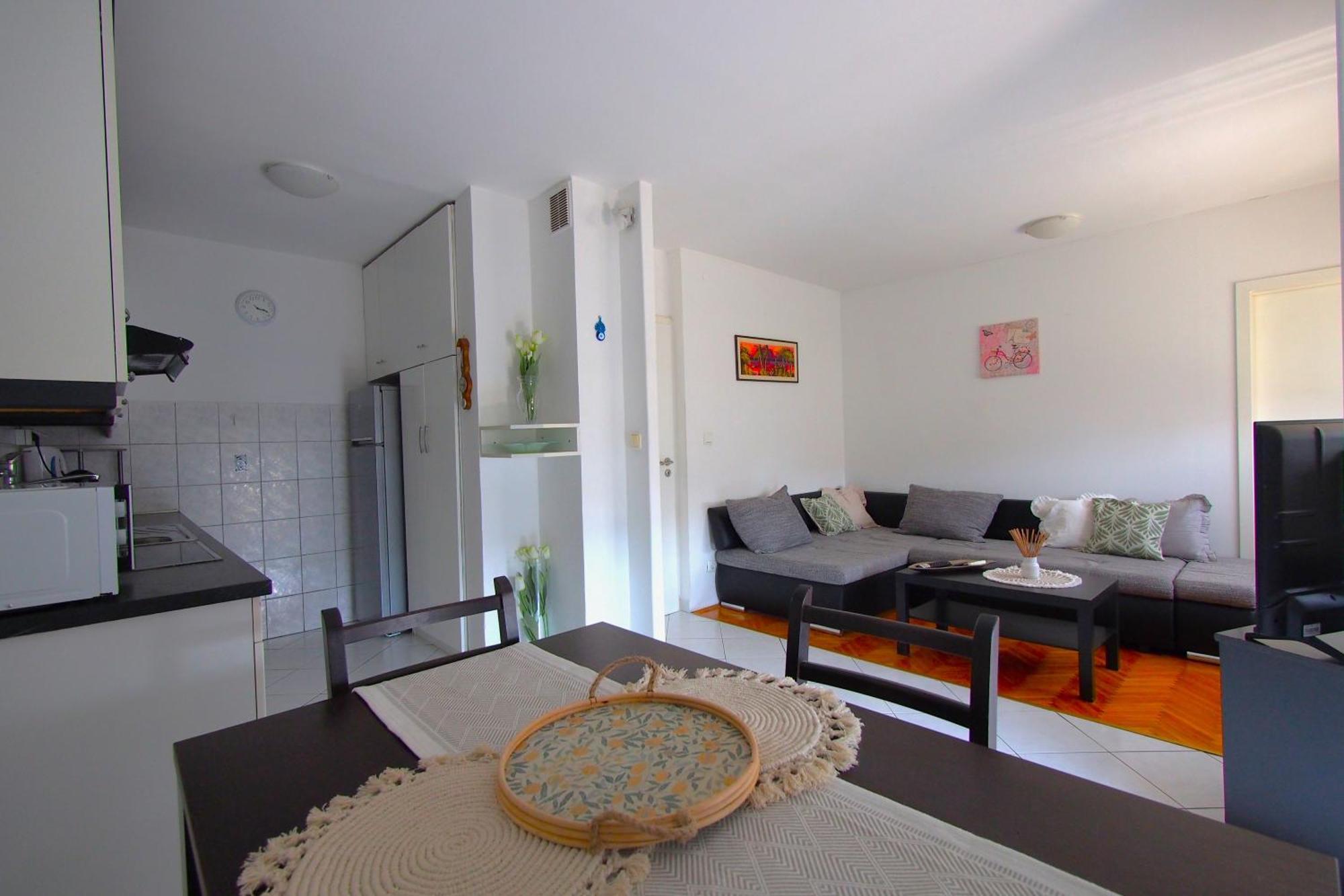 Apartment Sweet