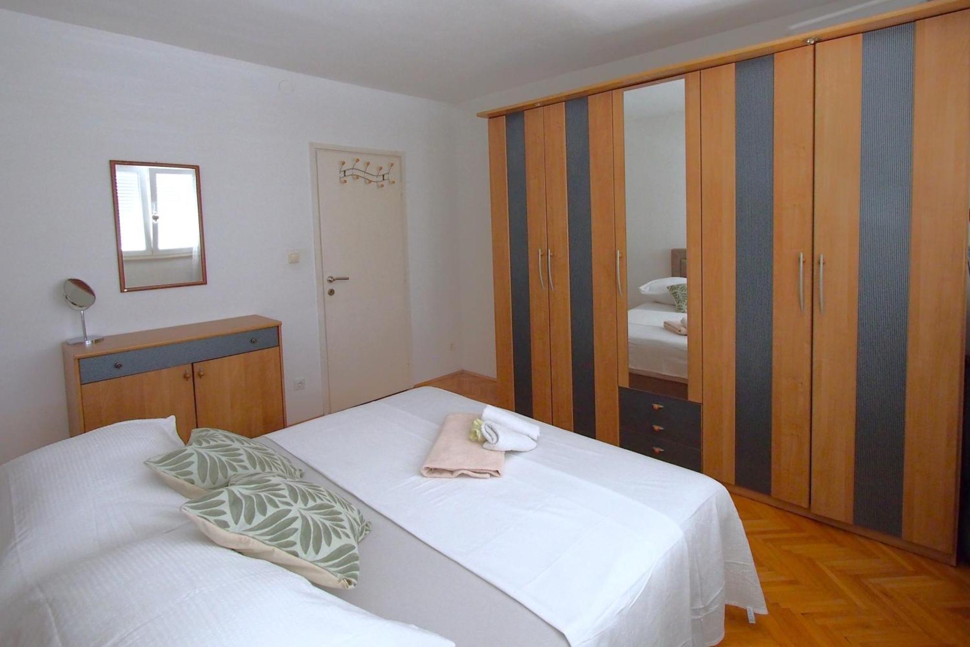 Sweet Apartment *